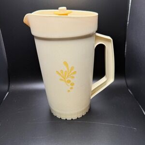 Vintage Tupperware Pitcher Yellow Floral Design With Lid Made in‎ USA 2 Quart